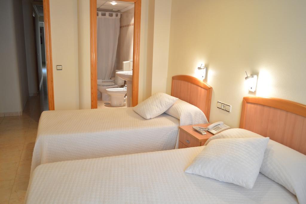 Hostal El Retiro Almoradí الغرفة الصورة